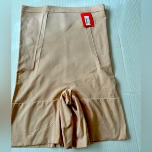 Spanx high waisted short women 2X